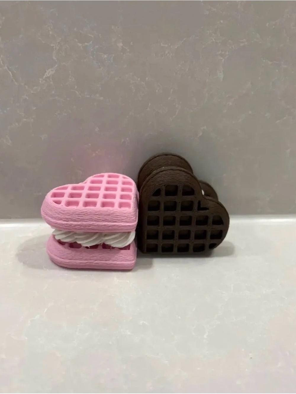 HEART WAFFLE Fidget Clicker - Picture 6 of 8